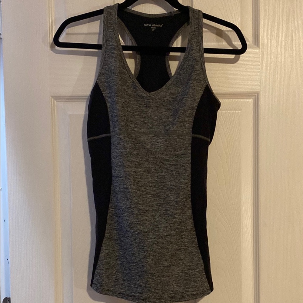 Women’s Size Small Active Top